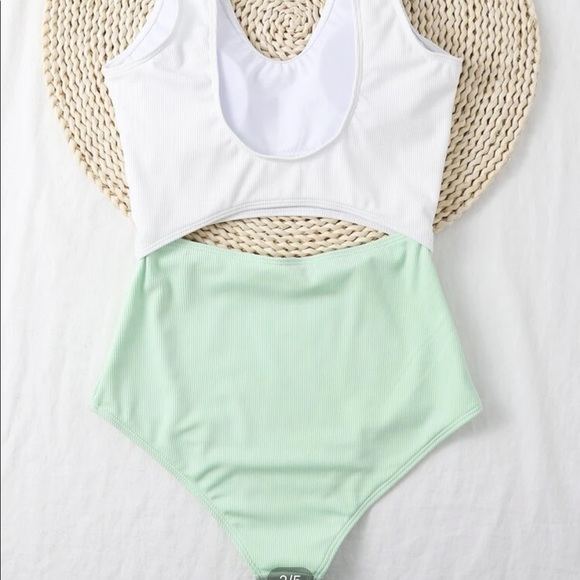 SHEIN One Piece Swimsuit - Picture 12 of 12